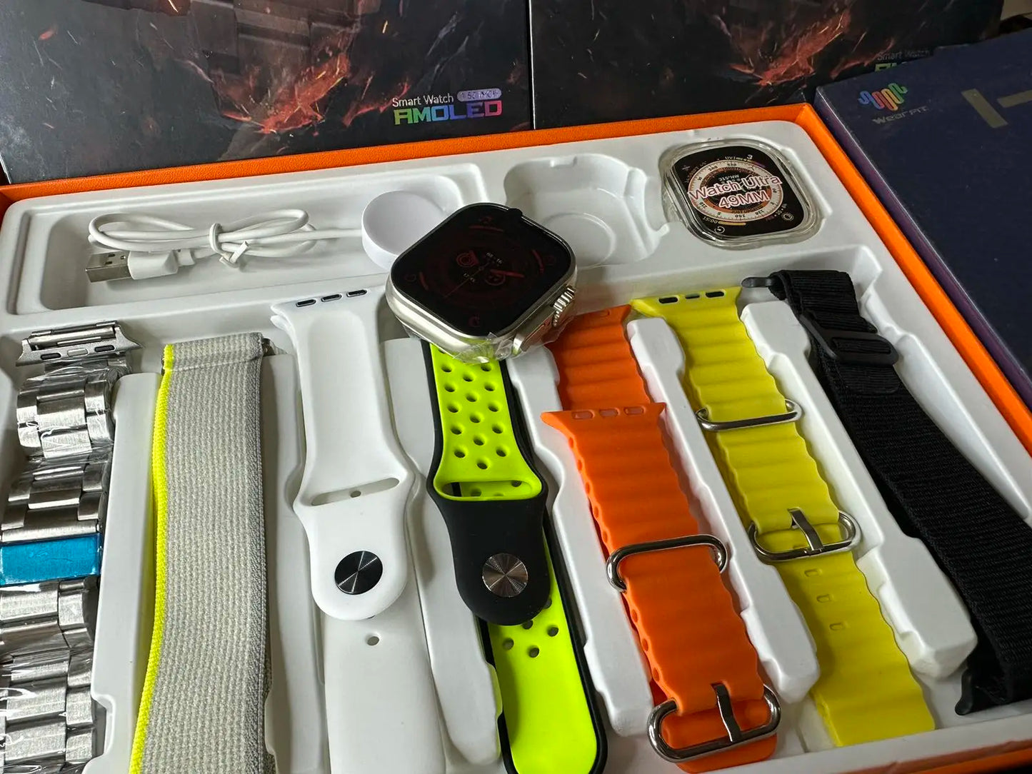 Pametni sat sa 7 narukvica – Boja Bela varijanta